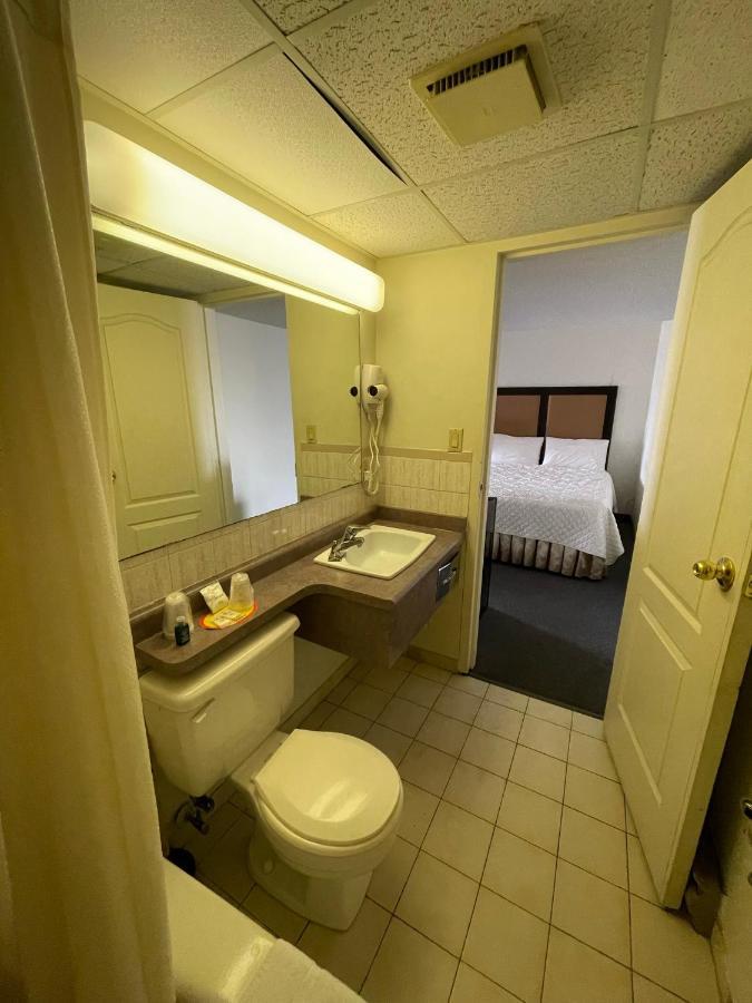 6032 Persepolis Inn Ніагара-Фоллс Екстер'єр фото